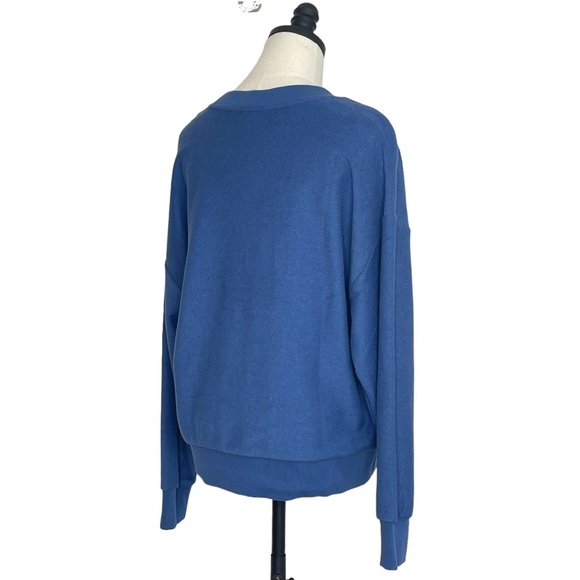 Gap Pullover Long Sleeve Top NWT Blue Size Medium D1220 - Picture 5 of 8